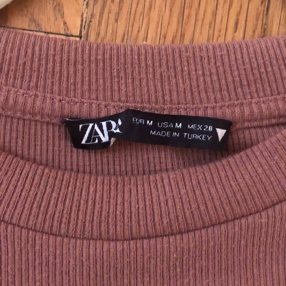 Zara Ruched Ribbed Top - Picture 3 of 5